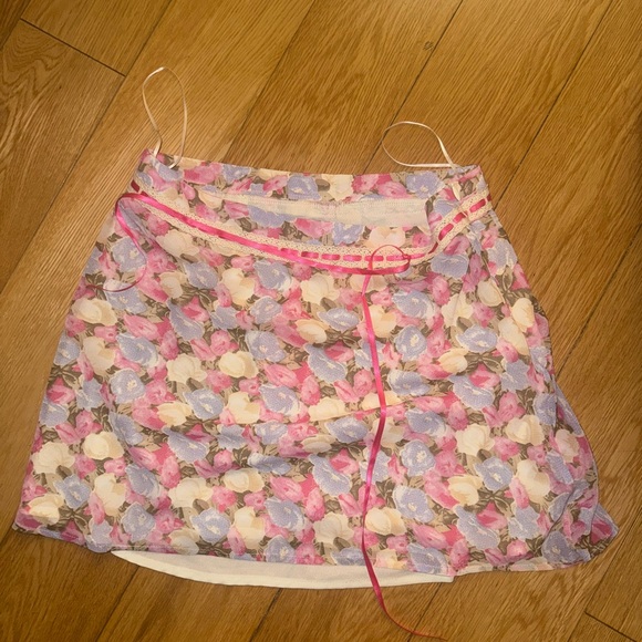 Floral Mini Dress with Ruffle Sleeves - Picture 3 of 7